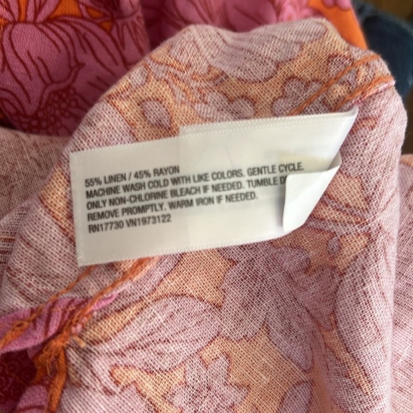 Universal Thread Pink and Orange Floral Button Down Shirt - Picture 5 of 6